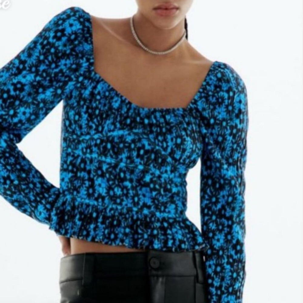 ZARA Blue and Black Floral Puff Long Sleeve Smocked & Cropped Blouse | Size S